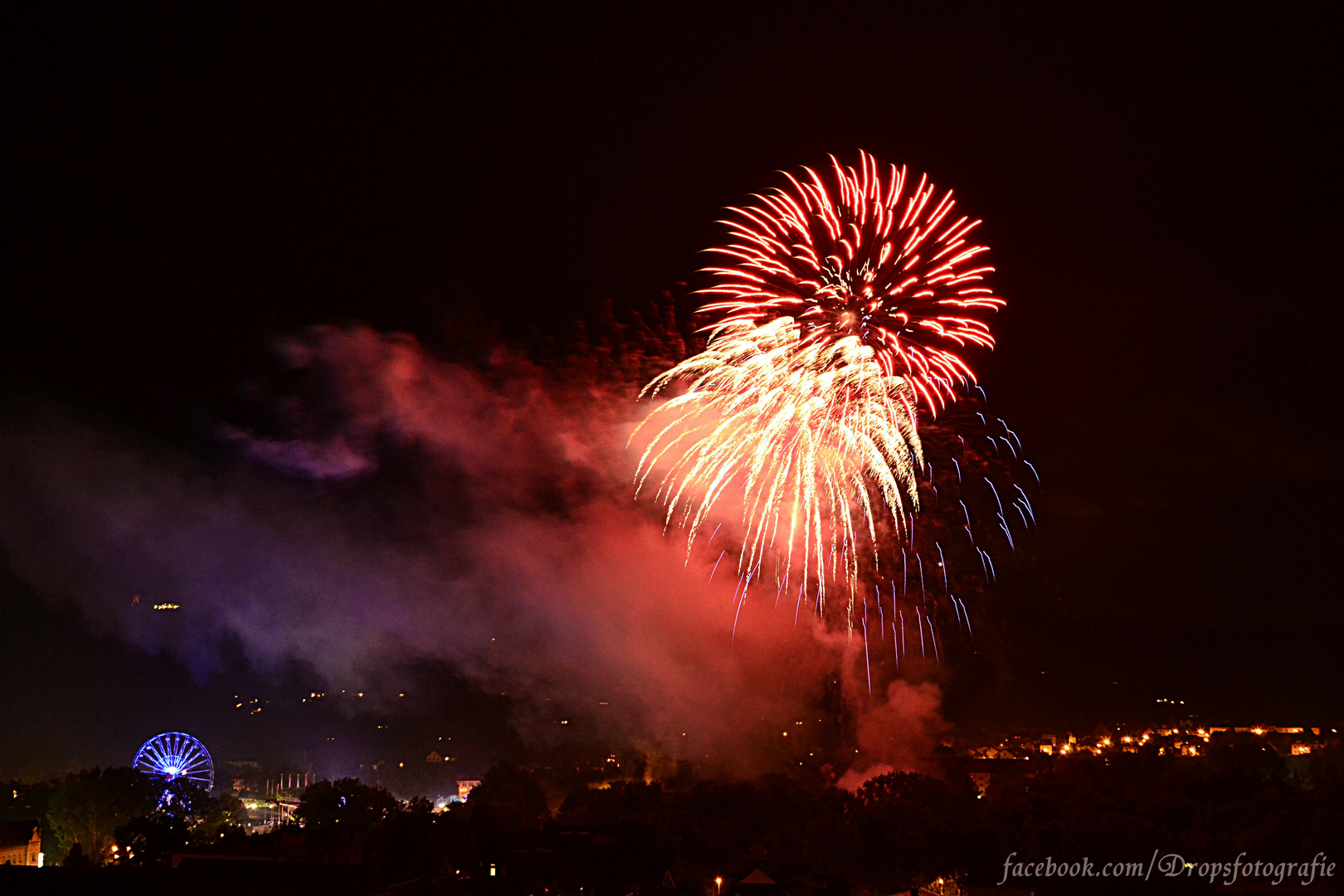 Feuerwerk vom größten Volksfest Thüringens