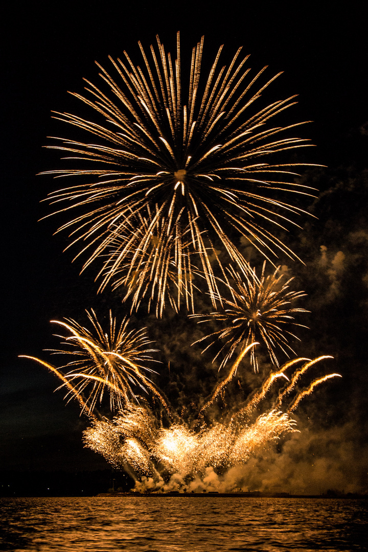 Feuerwerk-Wettbewerb in Helsinki