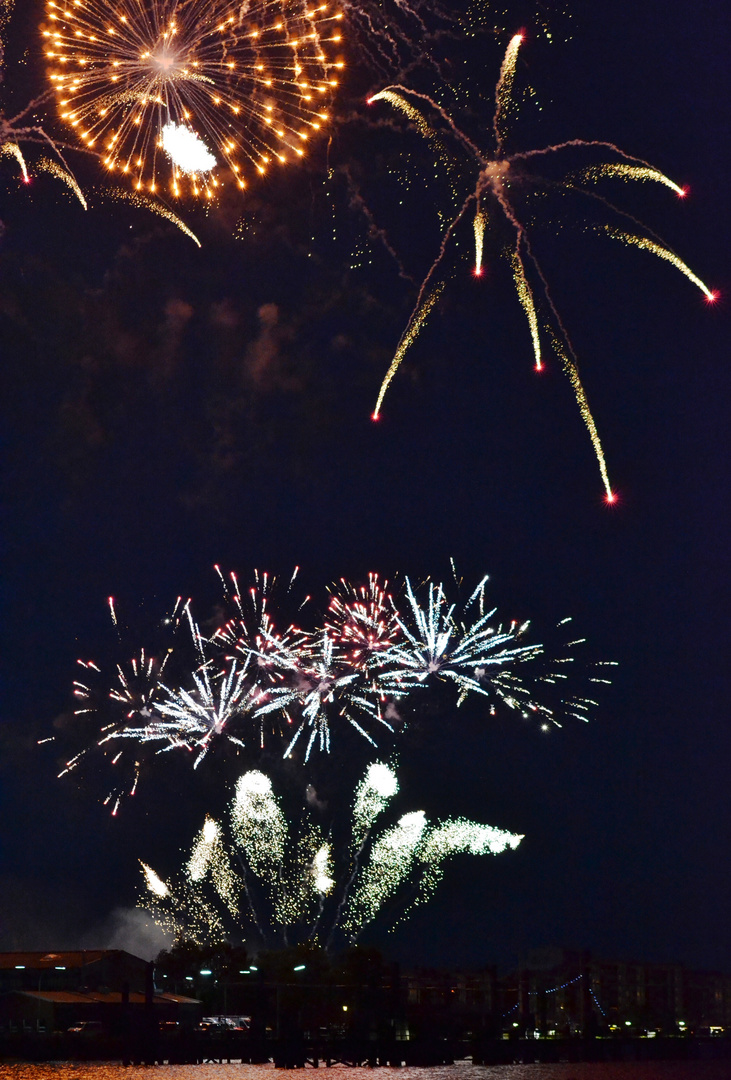 Feuerwerk Wochenende an der Jade