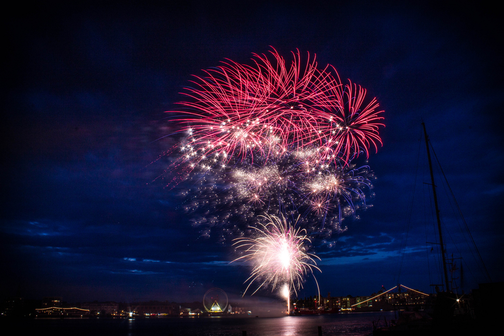 Feuerwerk Wochenende an der Jade Wilhelmshaven