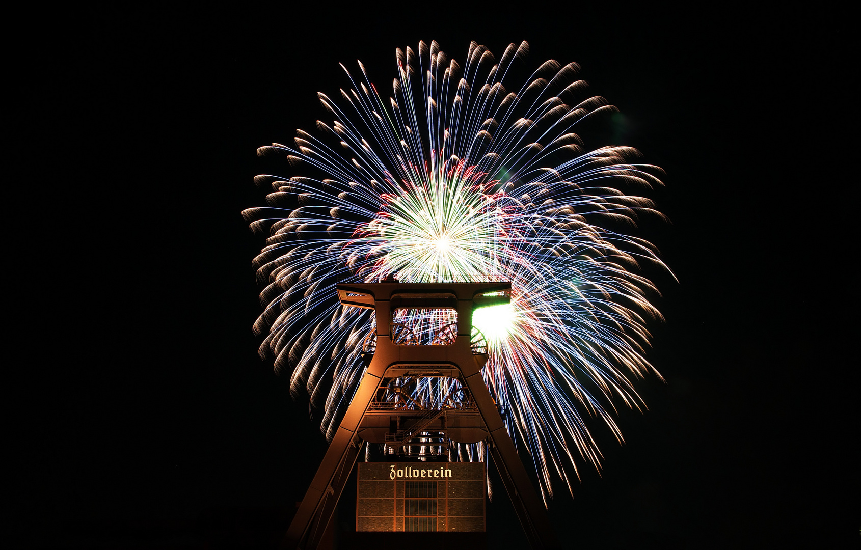 Feuerwerk Zeche Zollverein 2014