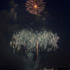 Feuerwerk zum Japanische Kirschblütenfest in Hamburg II