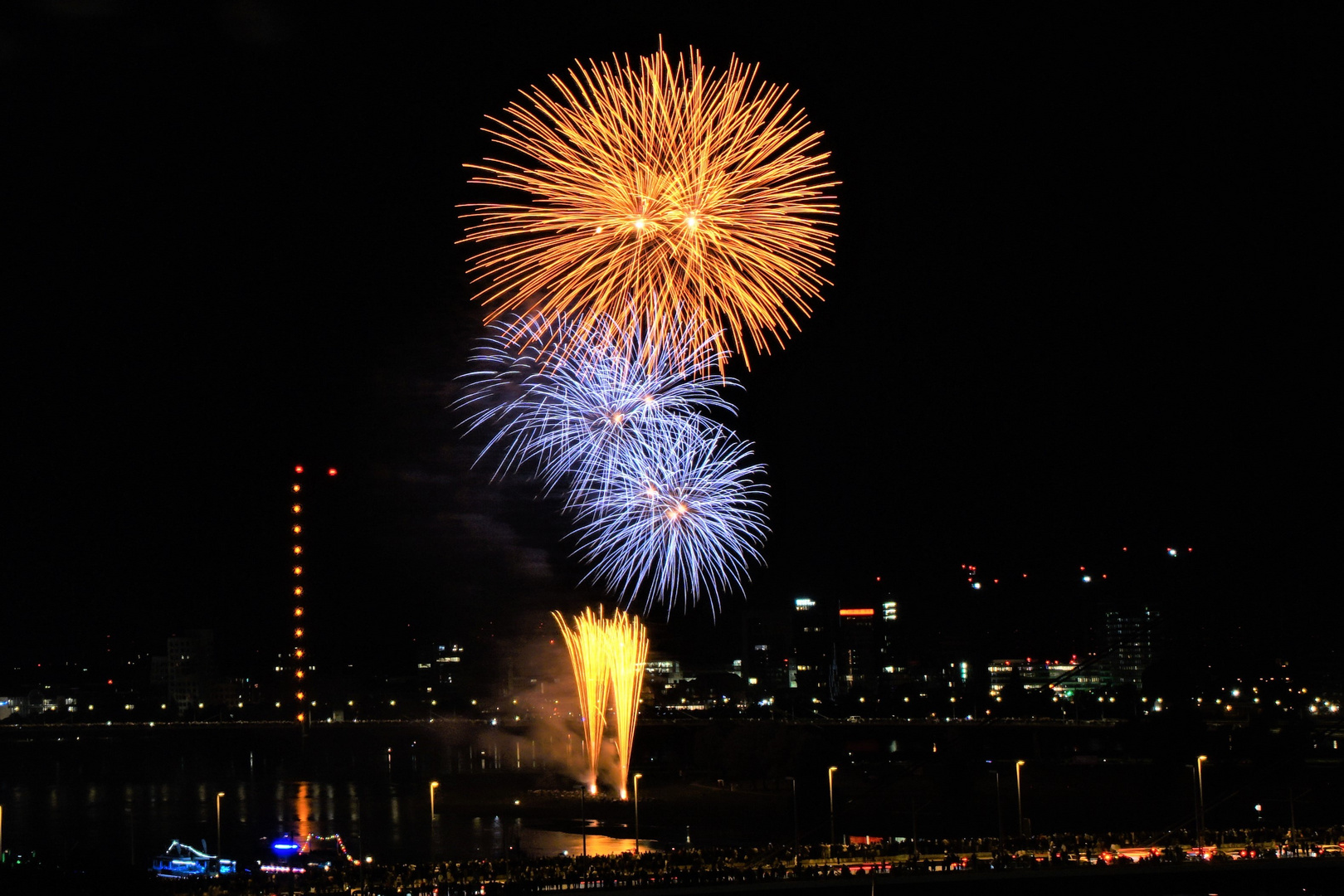 Feuerwerk zum Japantag