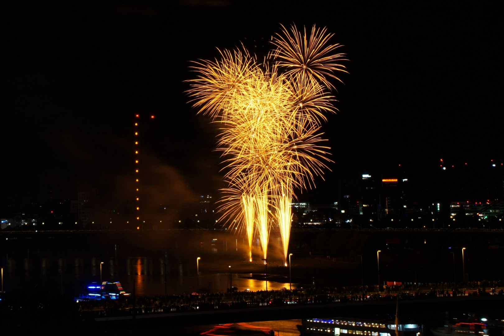 Feuerwerk zum Japantag