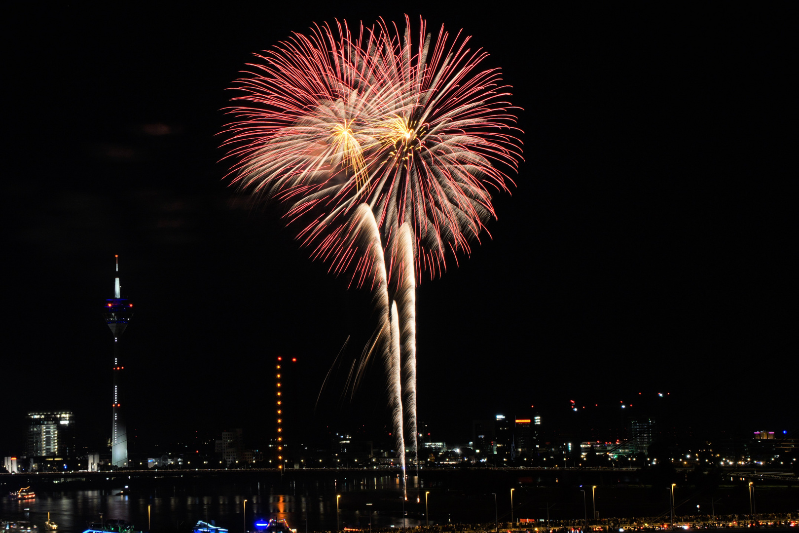 Feuerwerk zum Japantag