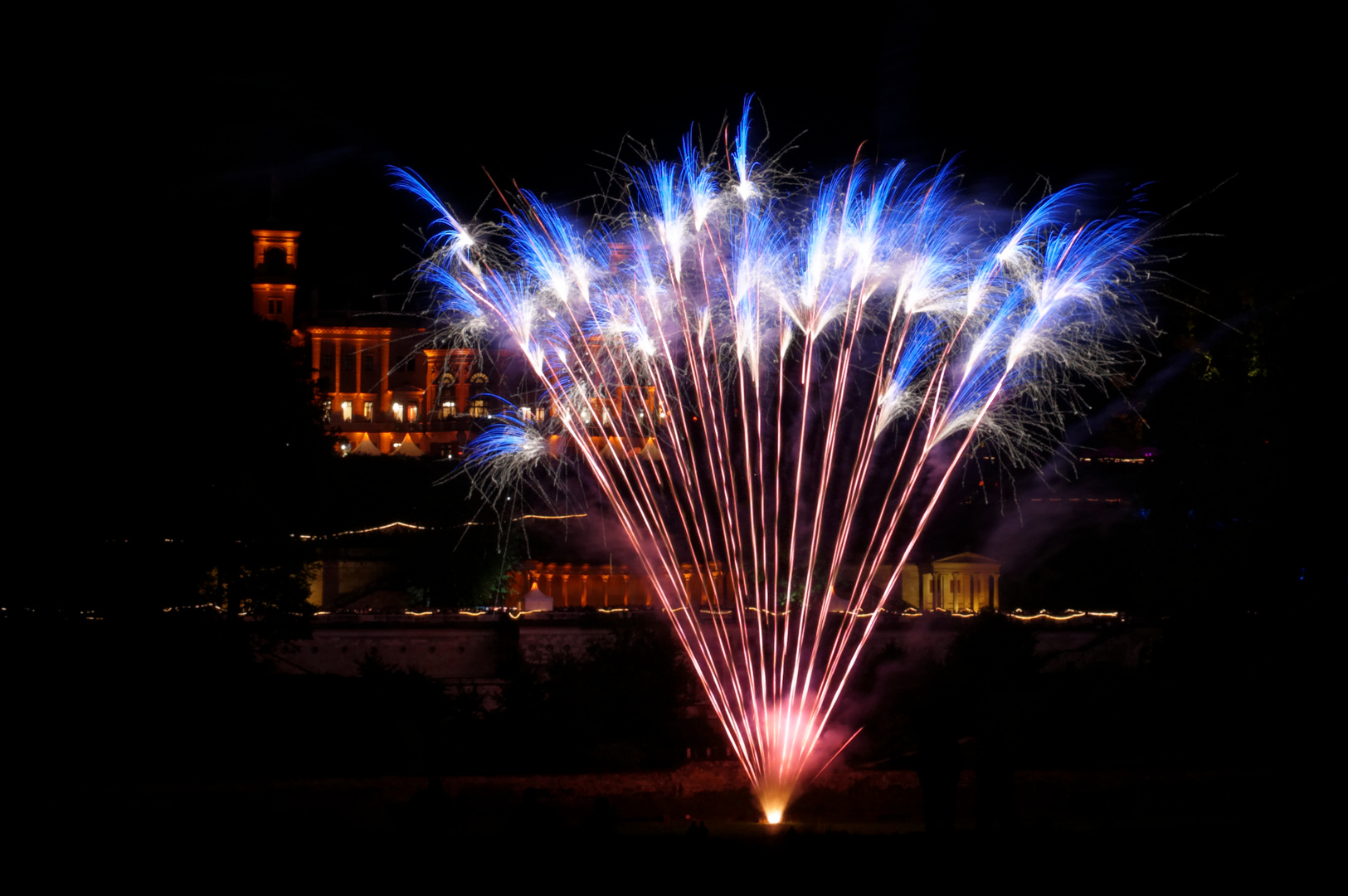 Feuerwerk zur Schlössernacht in Dresden