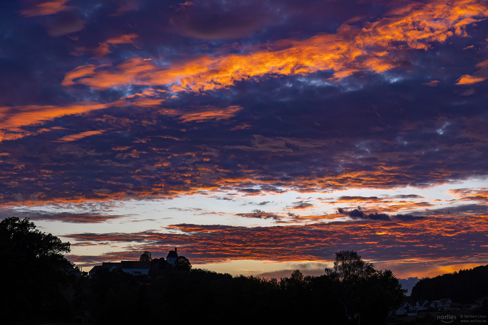 Feuerwolken über St. Margaretha