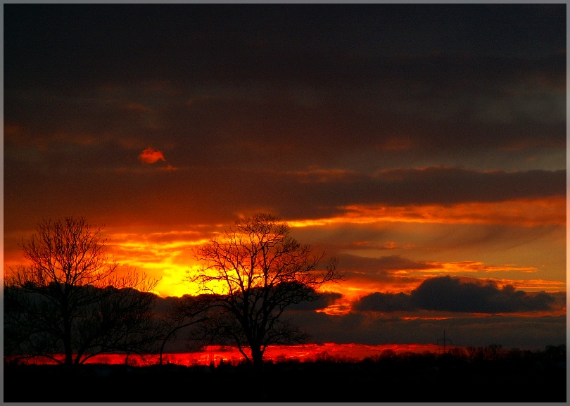 Feuerzauber Foto & Bild | sonnenuntergänge, himmel & universum, sonne ...