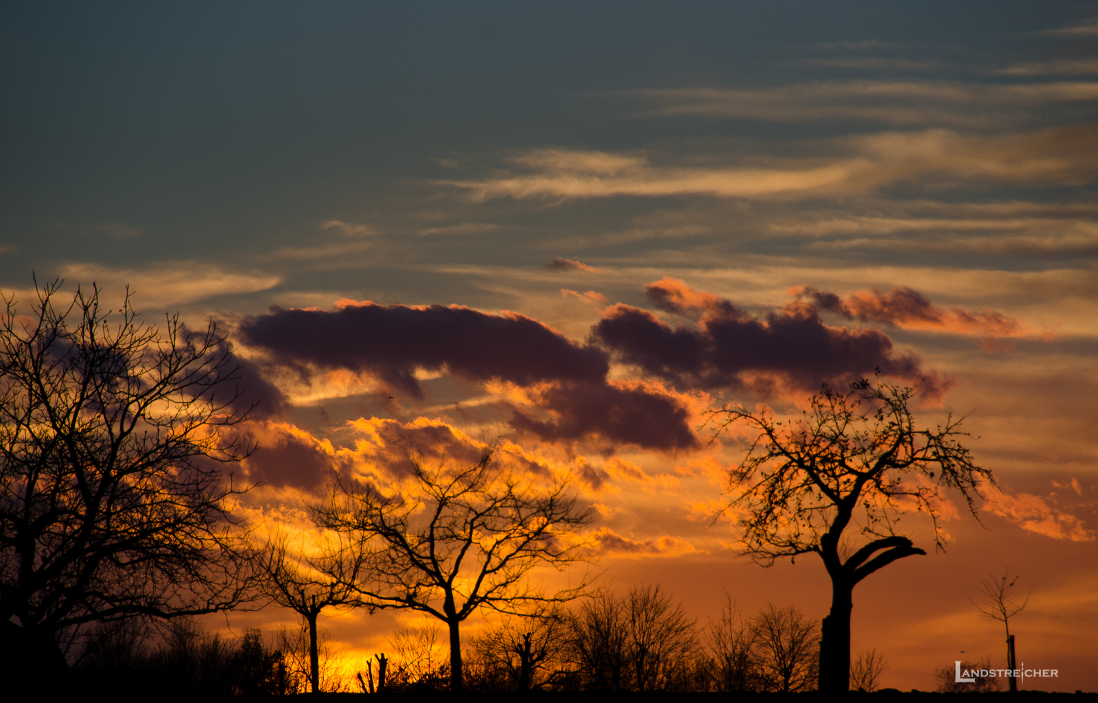 Feuriger Himmel