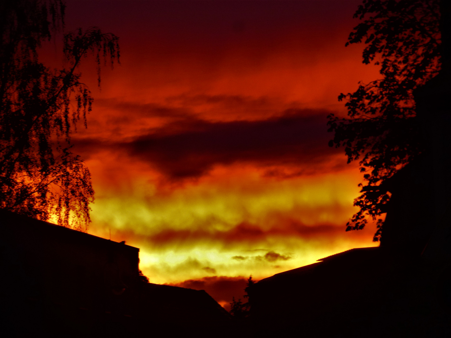 Feuriger Sonnenuntergang