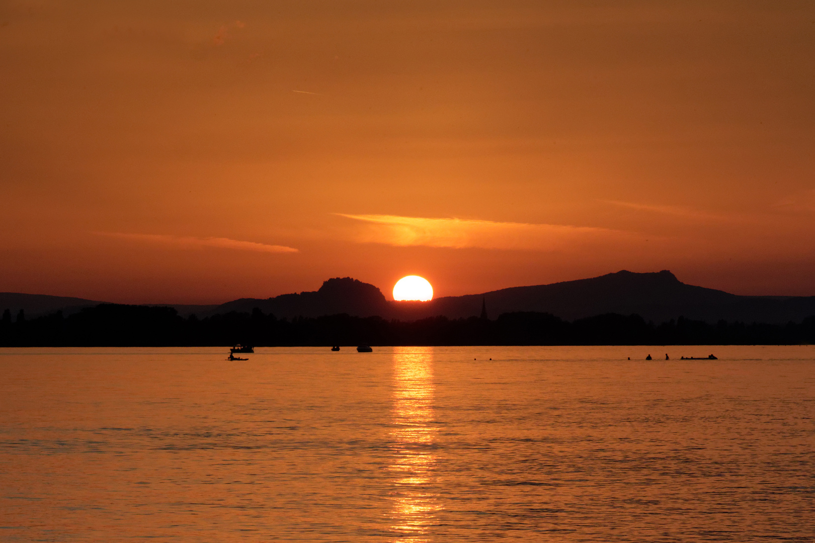 Feuriger Sonnenuntergang ...