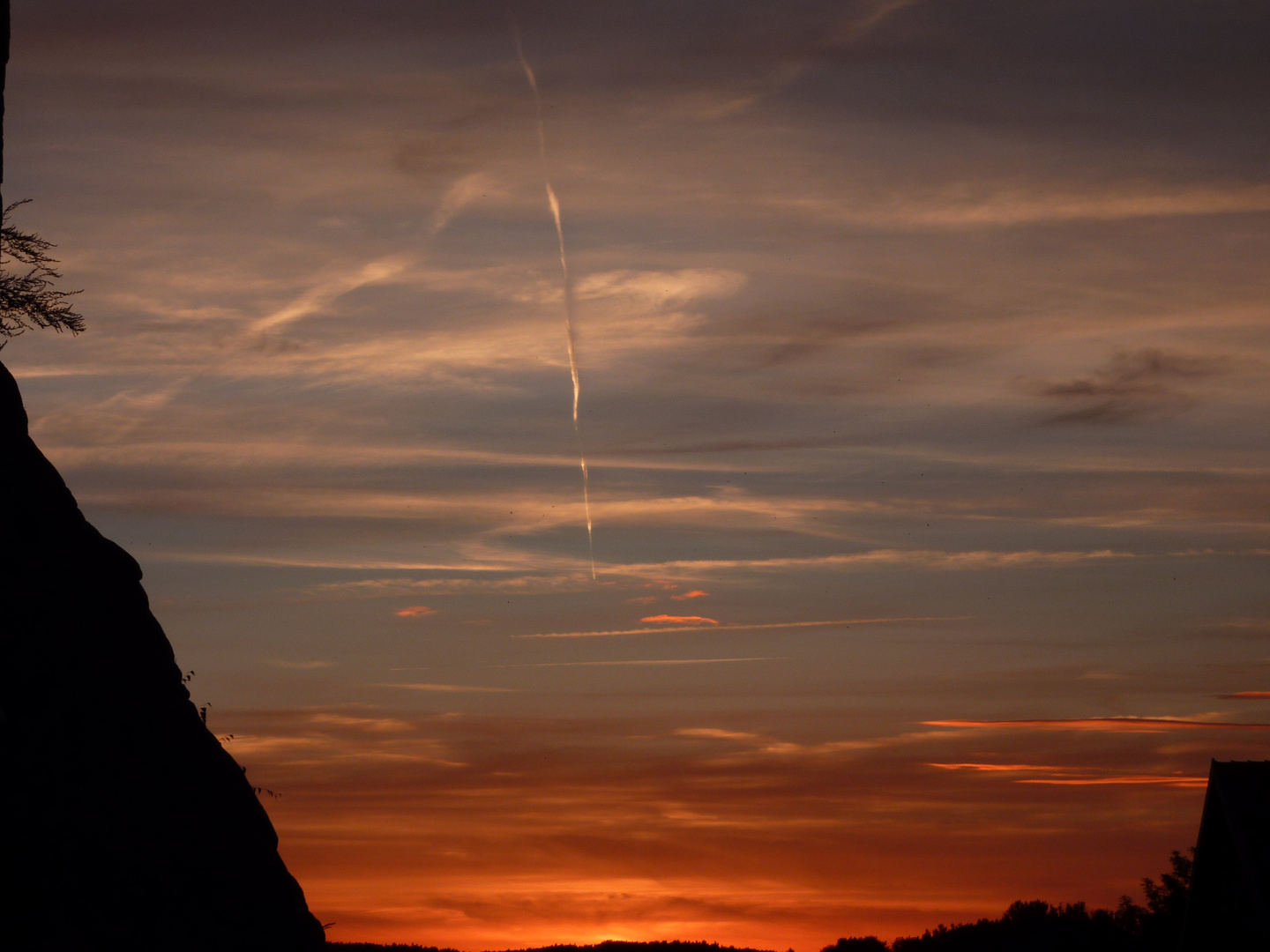 feuriger Sonnenuntergang in Quedlinburg