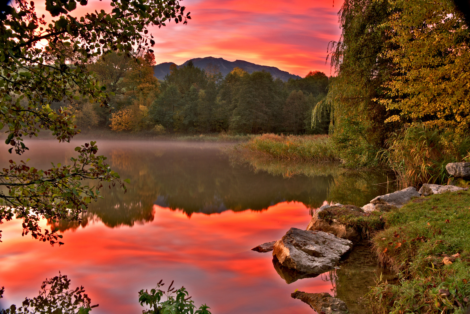feuriges Morgenkleid Foto &amp; Bild | landschaft, jahreszeiten, herbst ...