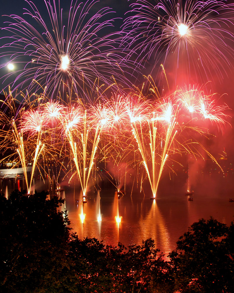 Feux sur le Lac d'Annecy