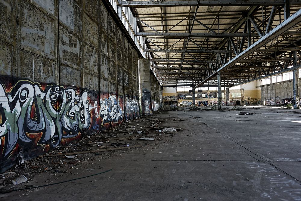 Oranienburg Süd die alte Einfliegehalle Heinkelwerk 2 von uebelan 