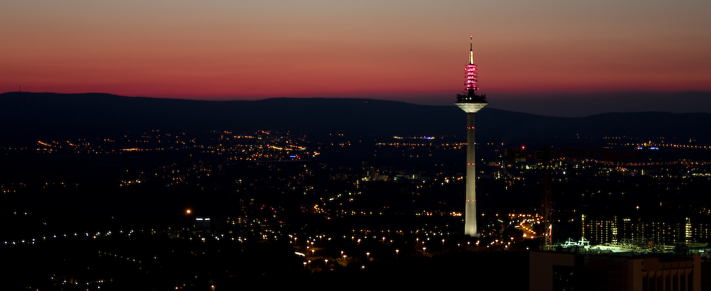 FFM bei Nacht