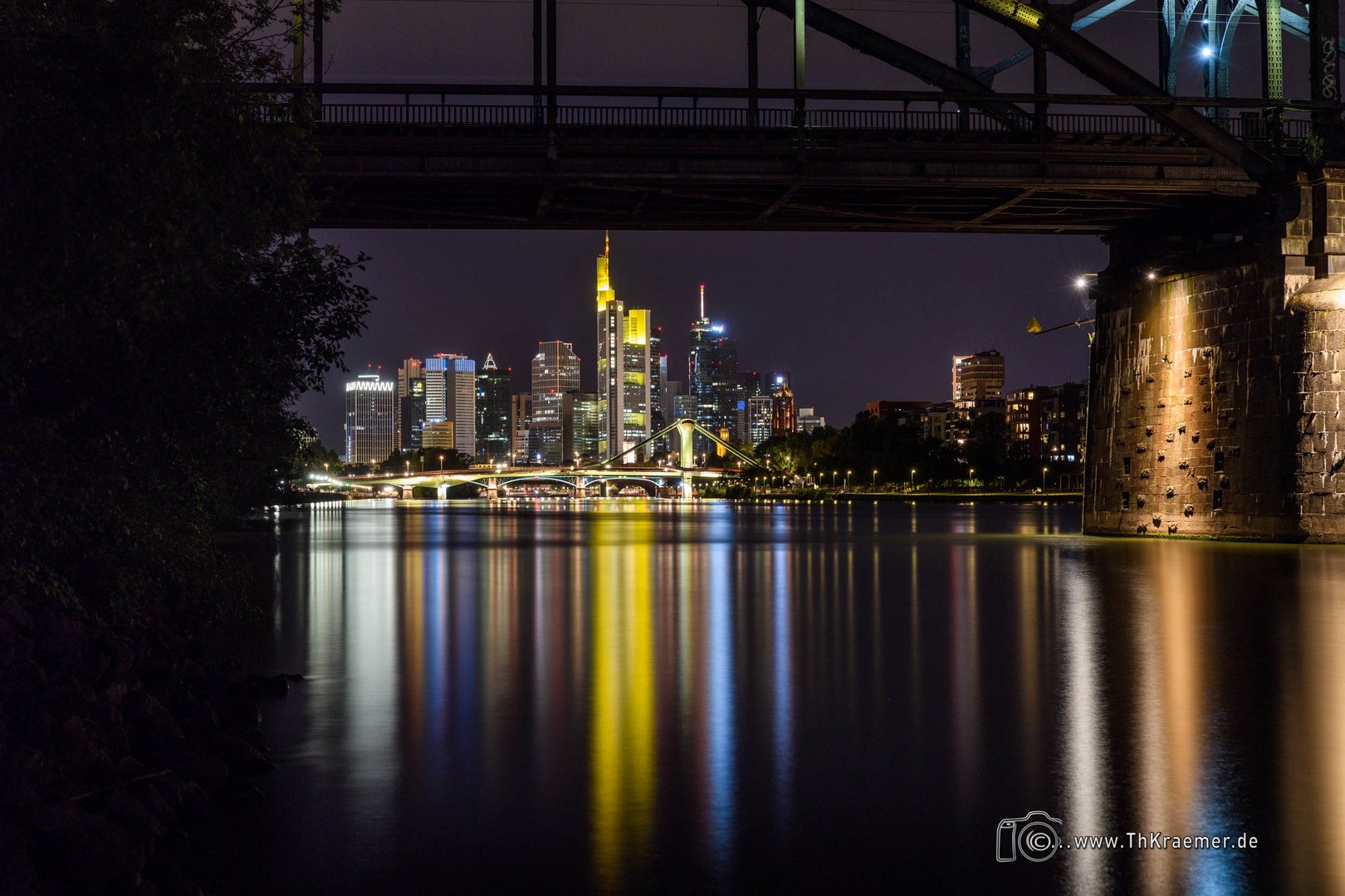 Ffm bei Nacht- D85_0391