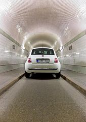 FIAT 500 / Elbtunnel