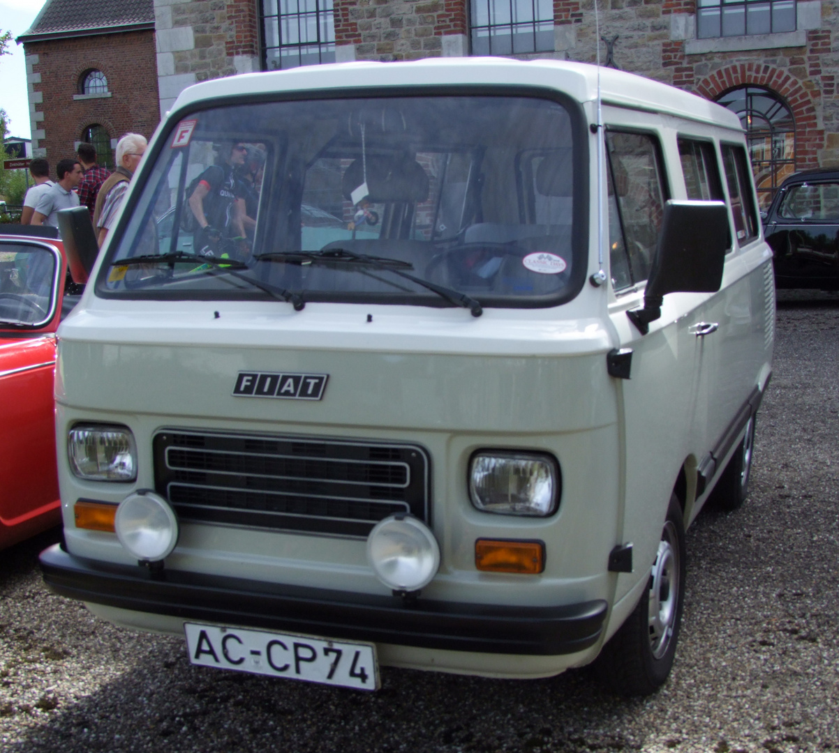 Fiat 900 E Foto & Bild straße, oldtimer, verkehr Bilder auf