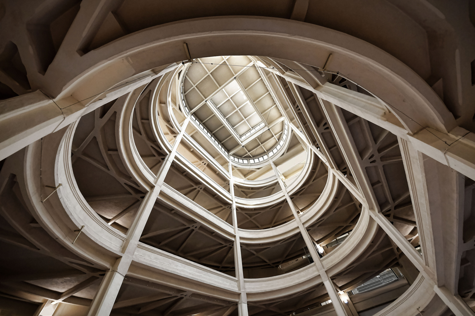 Fiat-Gebäude in Lingotto (Turin)