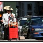 "Fiddler on the roof?"...eher "street"