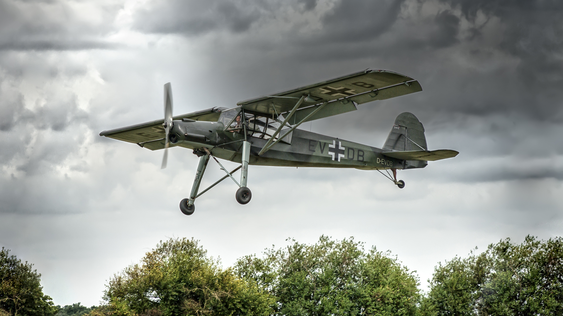 Fieseler Storch - 1