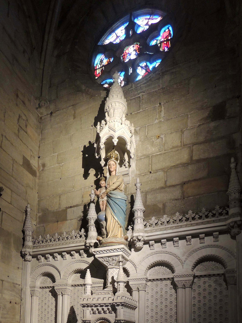 Figeac Chapelle st Sauveur Autel de la Vierge