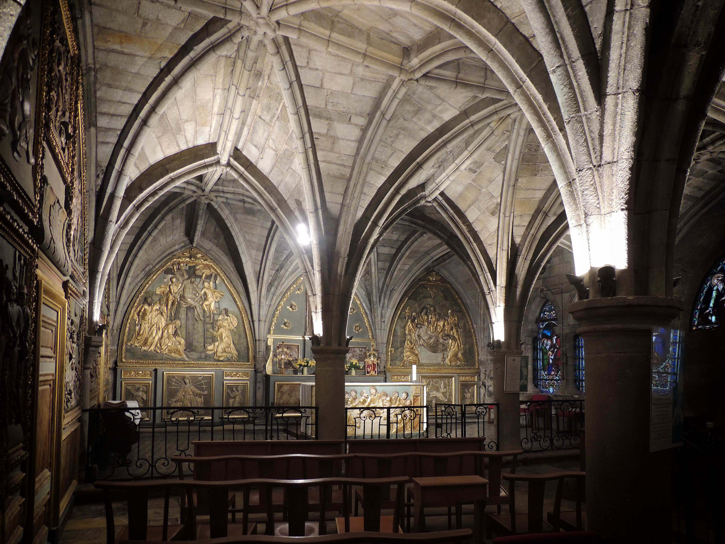 Figeac, intérieur de l'abbaye St Sauveur