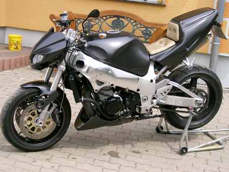 Fighter Umbau Suzuki GSXR