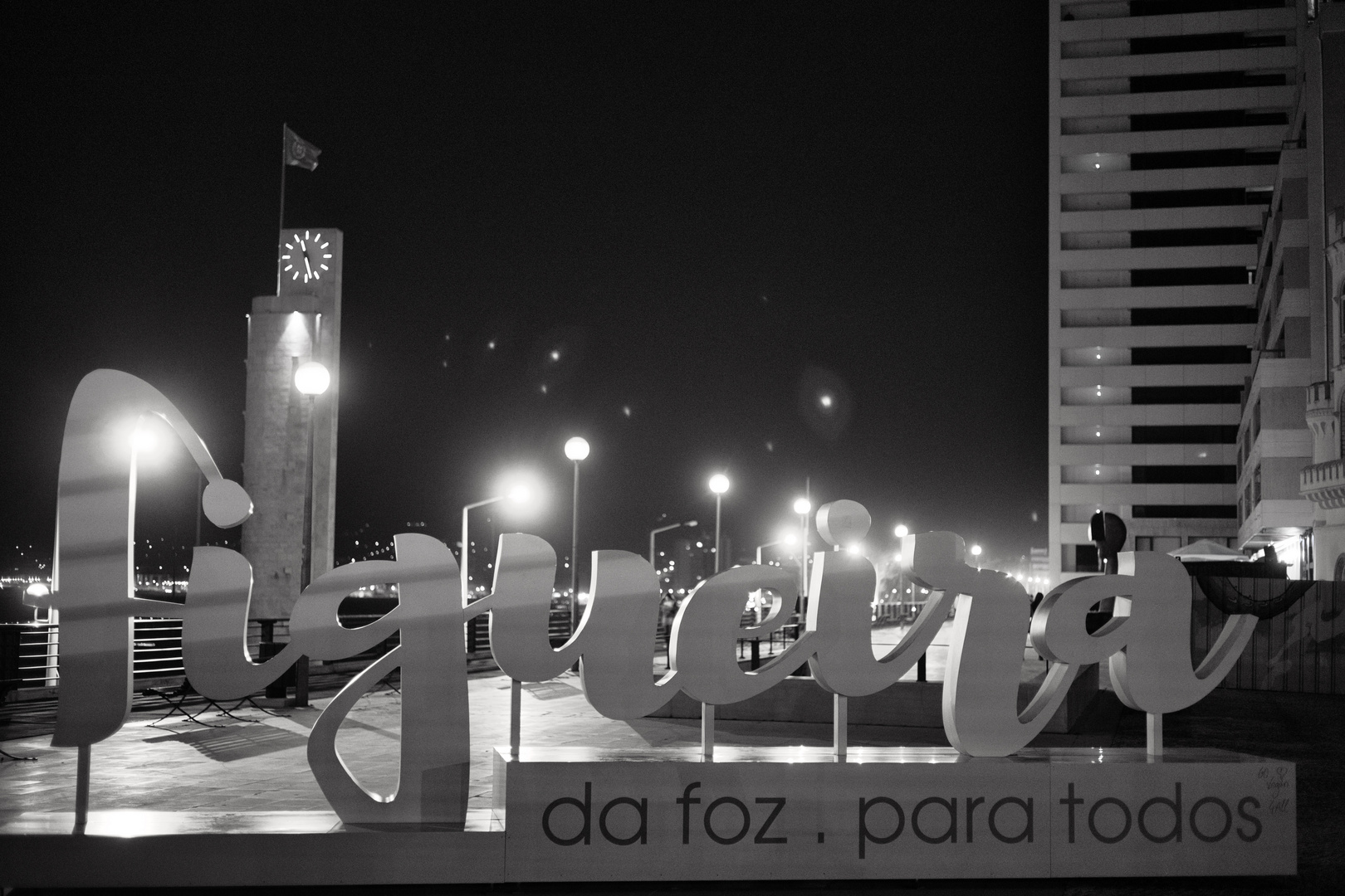 Figueira Da Foz by night