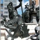 Figur am Augustusbrunnen zu Augsburg