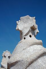 Figur auf dem Dach des Casa Mila