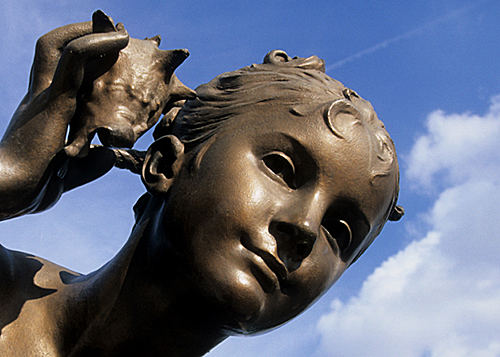 Figur auf der Pont Alexandre