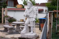 Figur beim Steinmetz