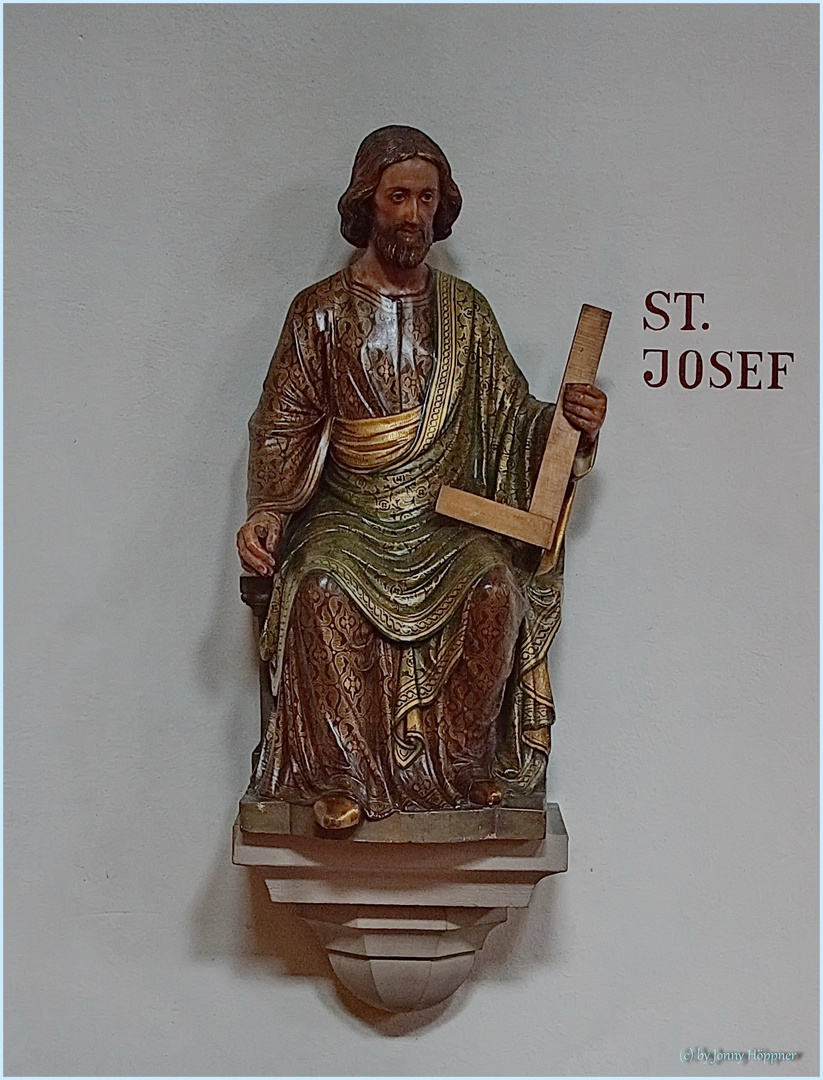 Figur St. Josef in der Herz-Jesu Kirche zu Koblenz.