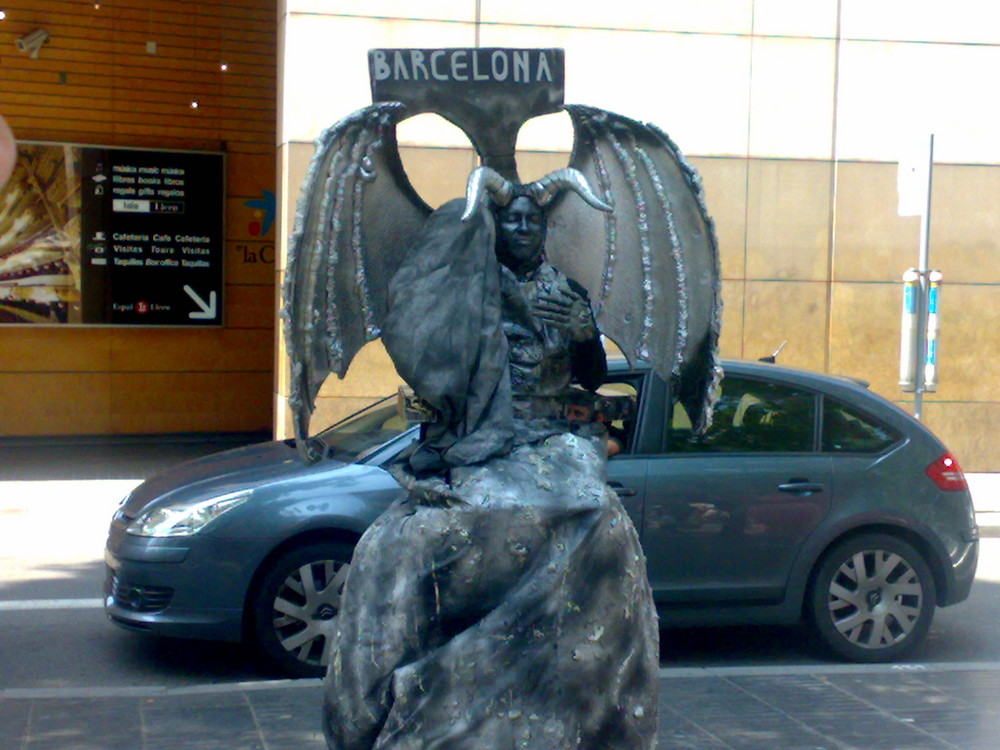 Figura en las Ranblas de Barcelona