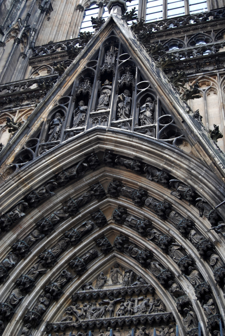 Figuren an der Kölner Dom