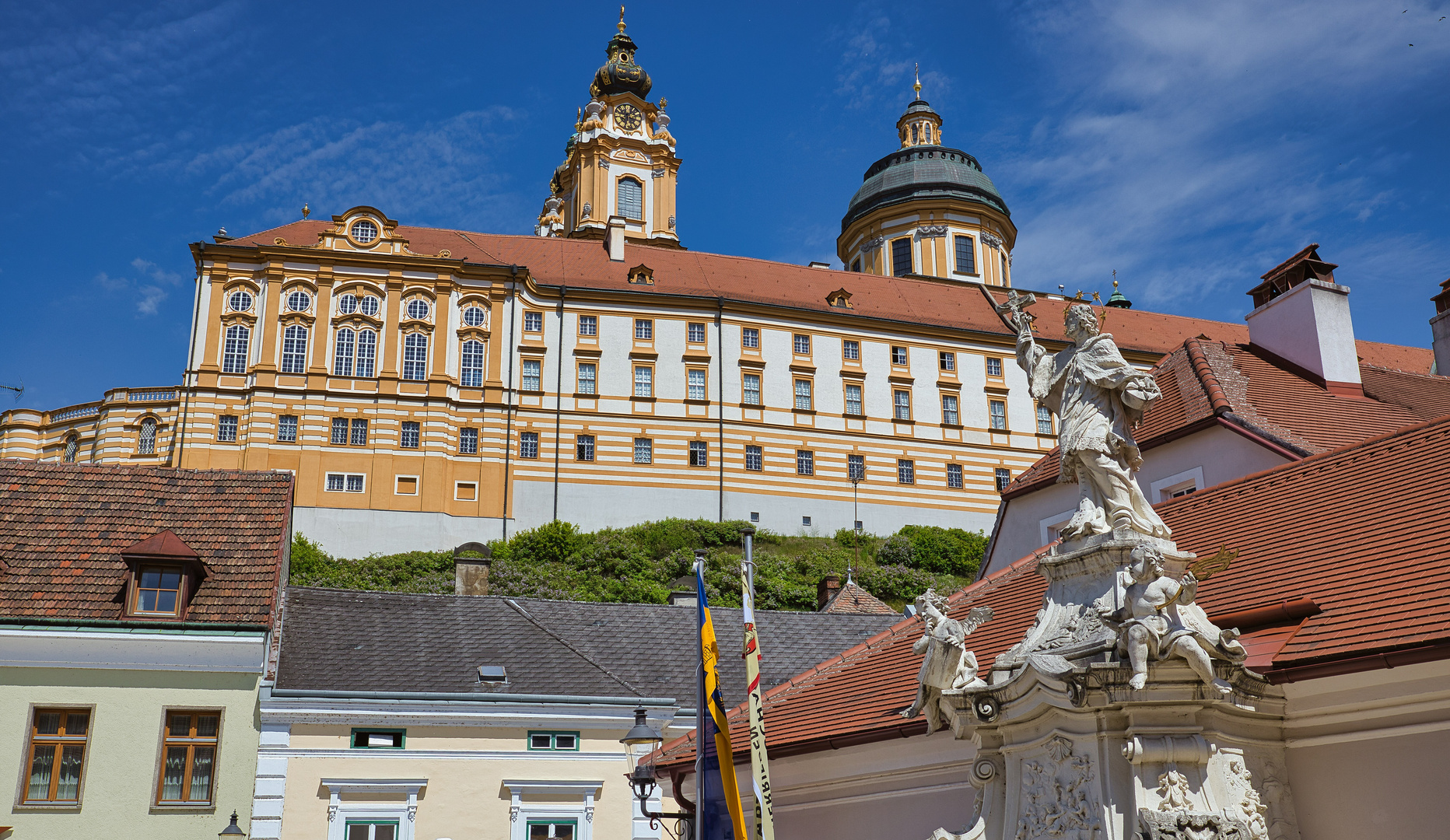 Figurenbildstock hl. Johannes Nepomuk vor Stif Melk