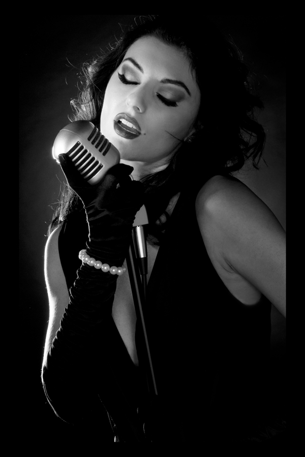 film noir diva