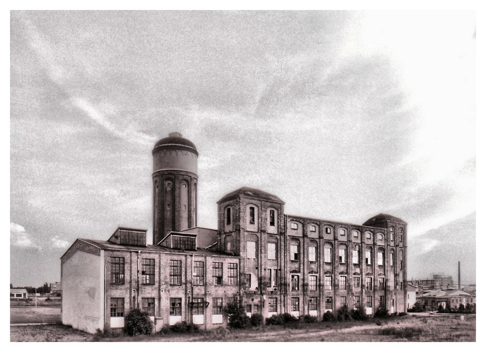 FILMFABRIK WOLFEN | w a s s e r t u r m Foto & Bild | industrie und ...