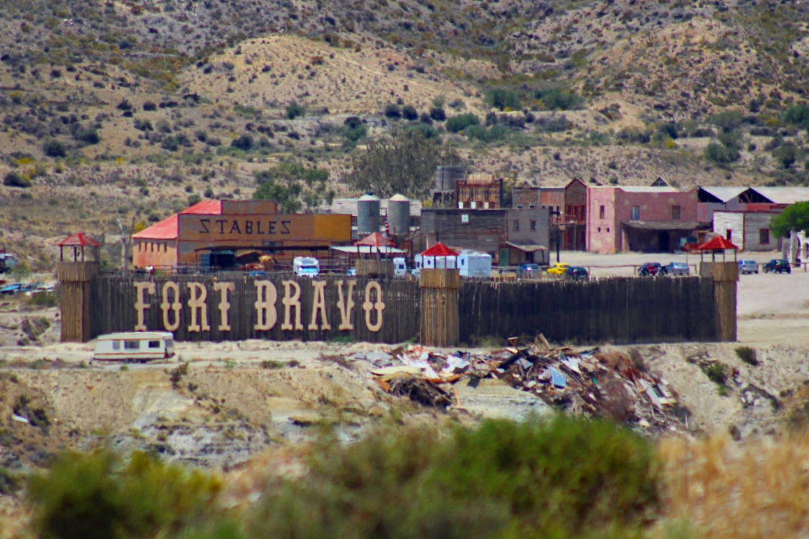 Filmset in der Sierra Nevada