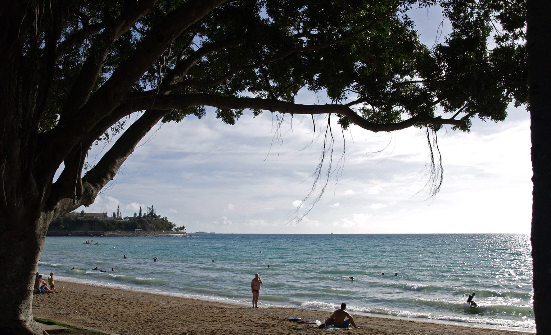 Fin d’après-midi à la Baie des Citrons  --  Nouméa  --  Nachmittagsende an der Zitronenbucht