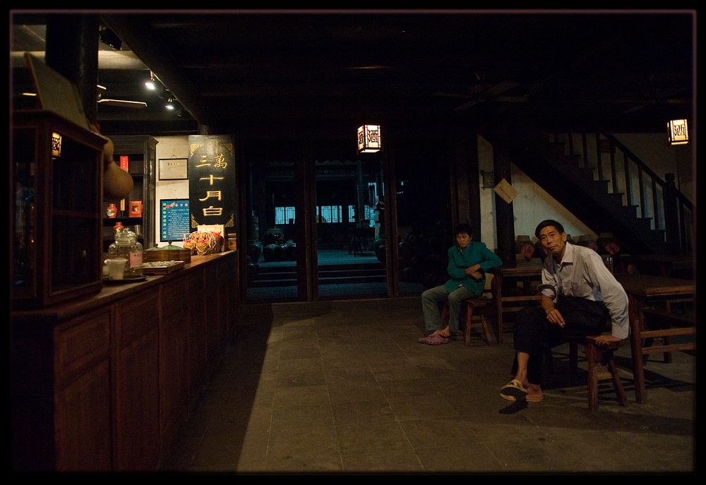 Fin de journée, resto de rue à Zhouzhuang