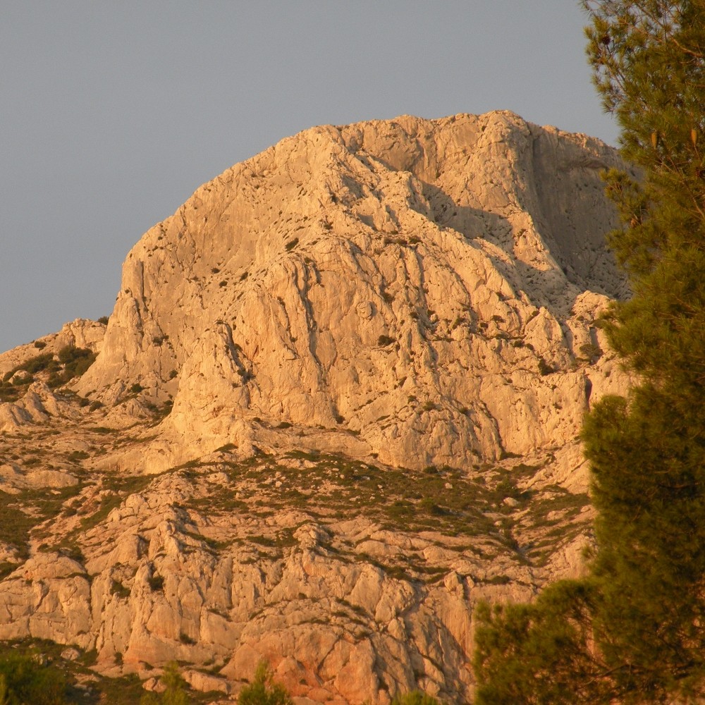 Fin de journée sur la sainte victoire