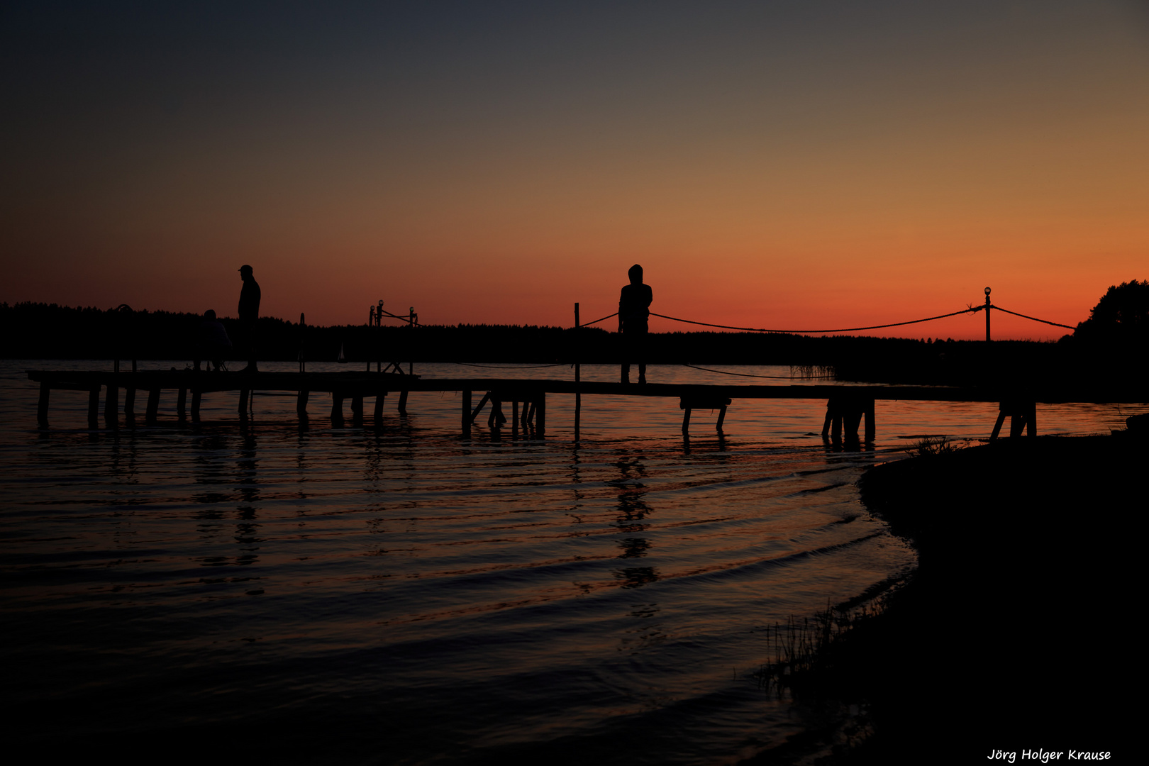 final light at the pier..