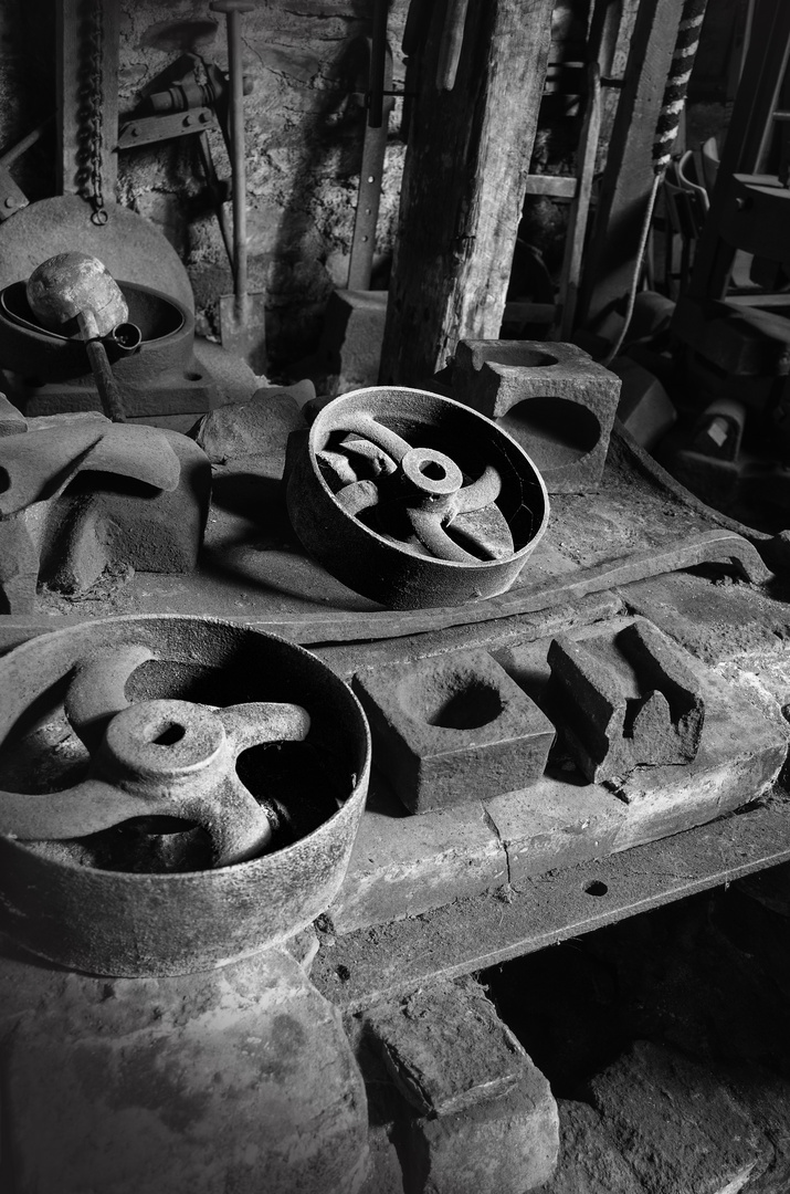 ... finch foundry III ...