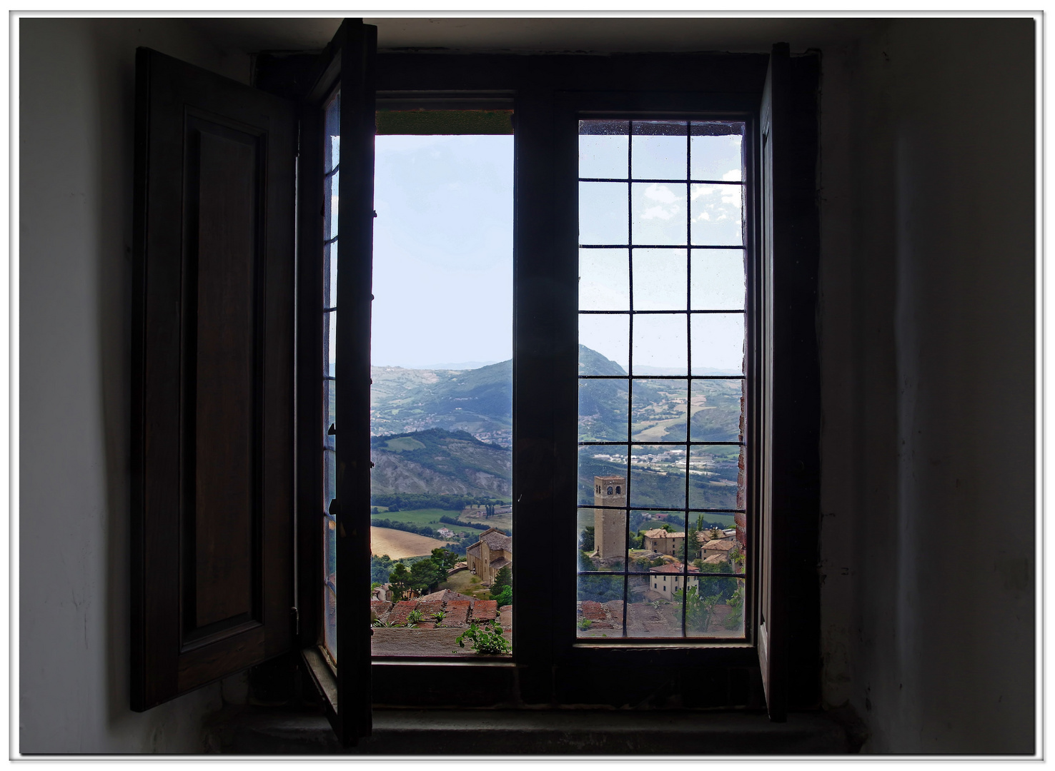 finestra aperta sulla valle del Rubicone....