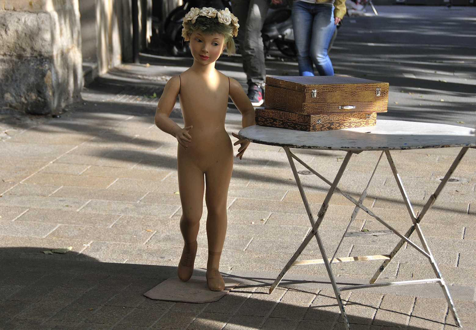 Finir le marché à poil