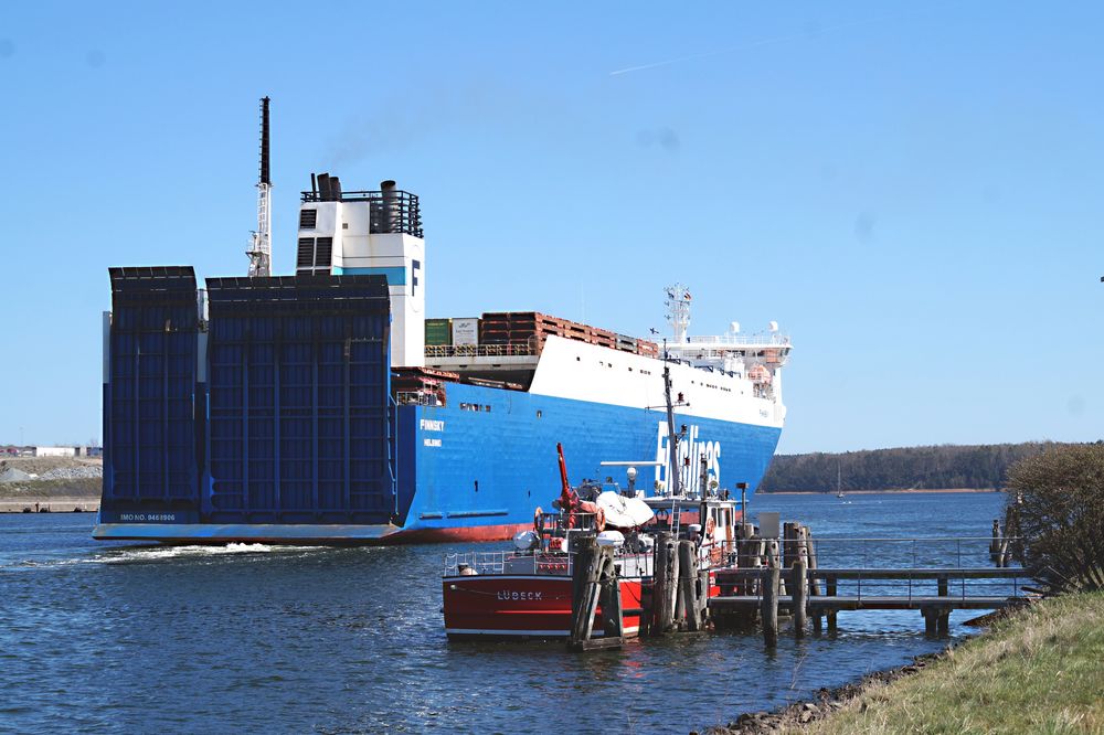 "FINNSKY" verlässt Lübeck