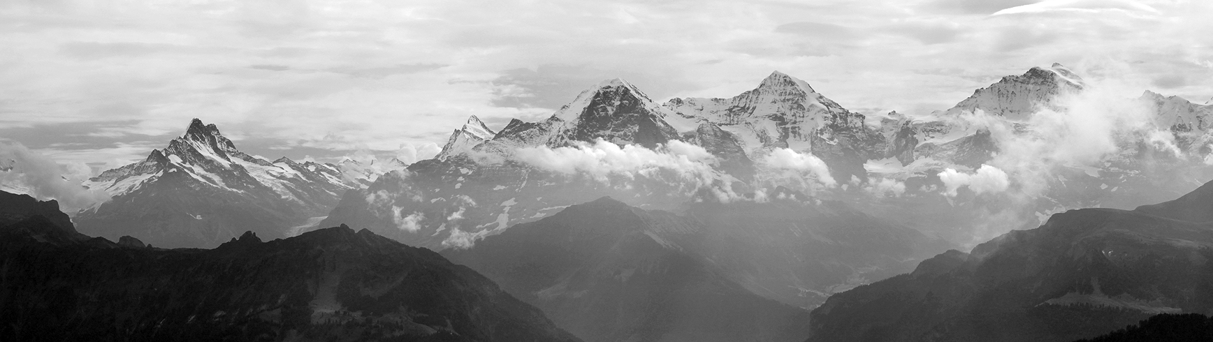 Finsteraarhorn und Nachbarn